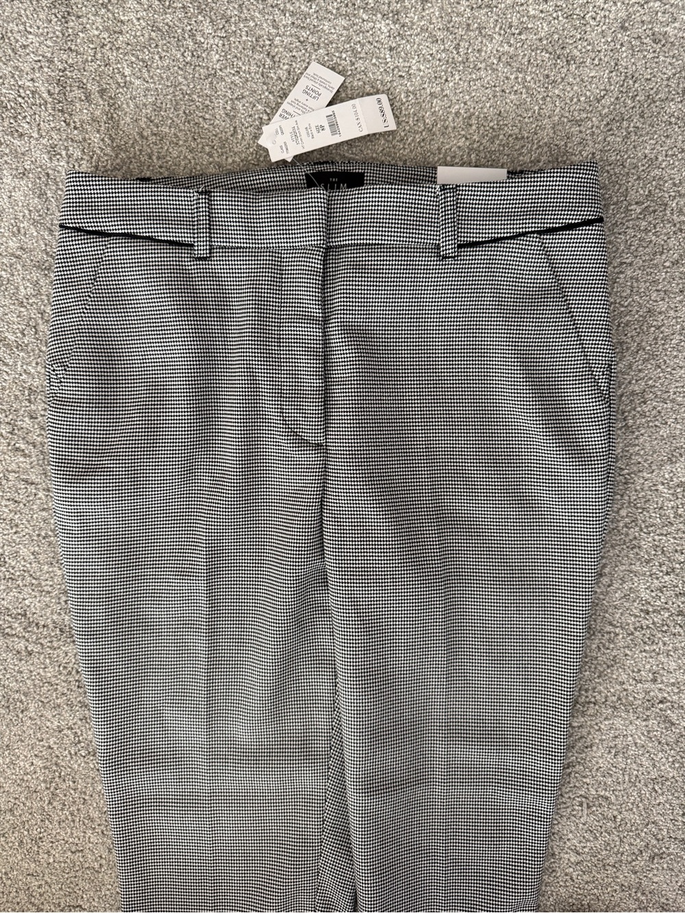 WHBM Slim Ankle Pant - Size 8P - Picture 2 of 3